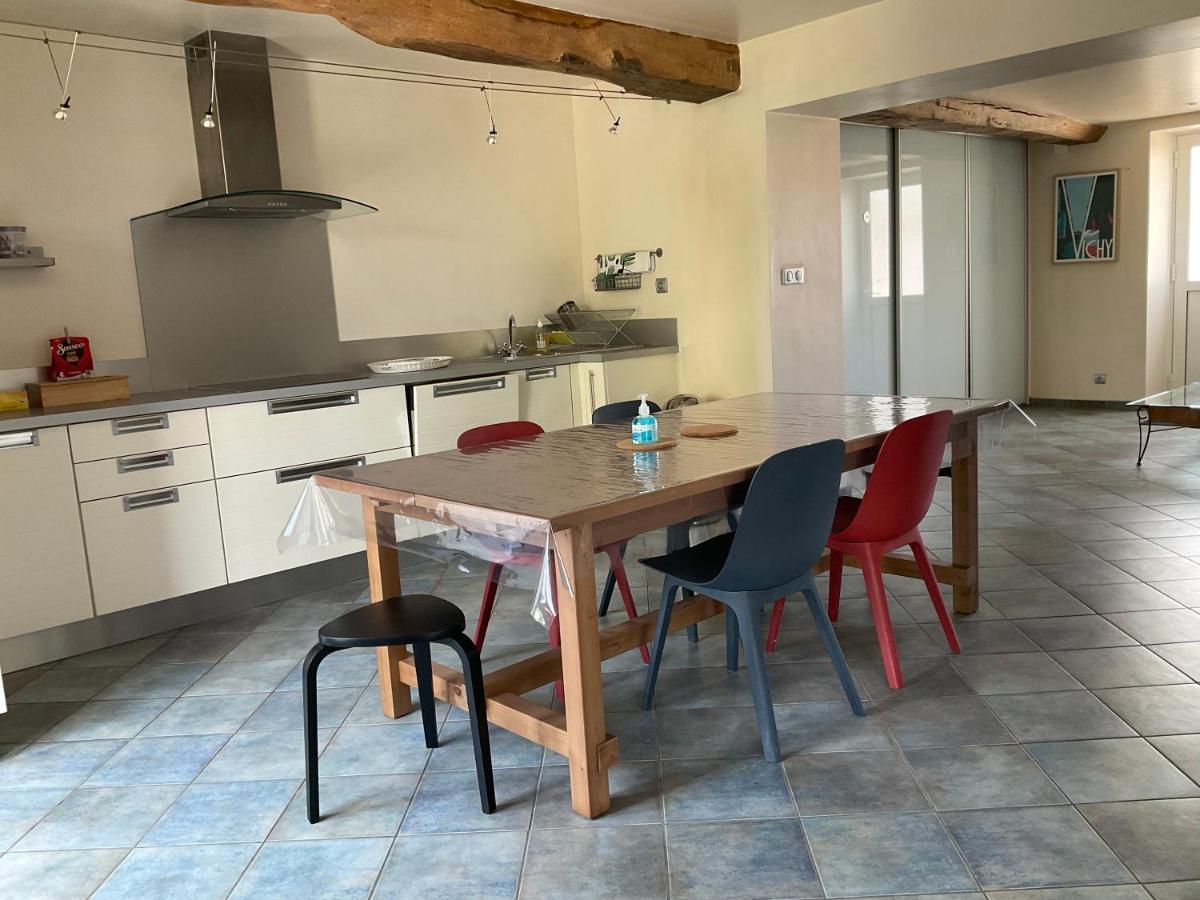 Abrest Maison Independante, Domaine Vichy La Tour מראה חיצוני תמונה